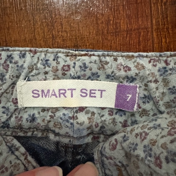 Smart set skirt - Picture 2 of 4